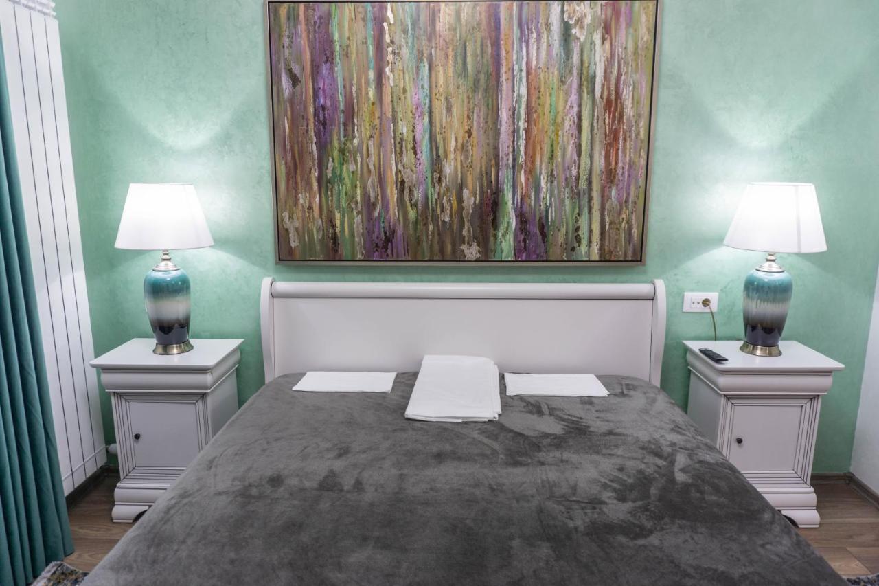 White Dream Penthouse With Jacuzzi Apartment Brasov Ngoại thất bức ảnh