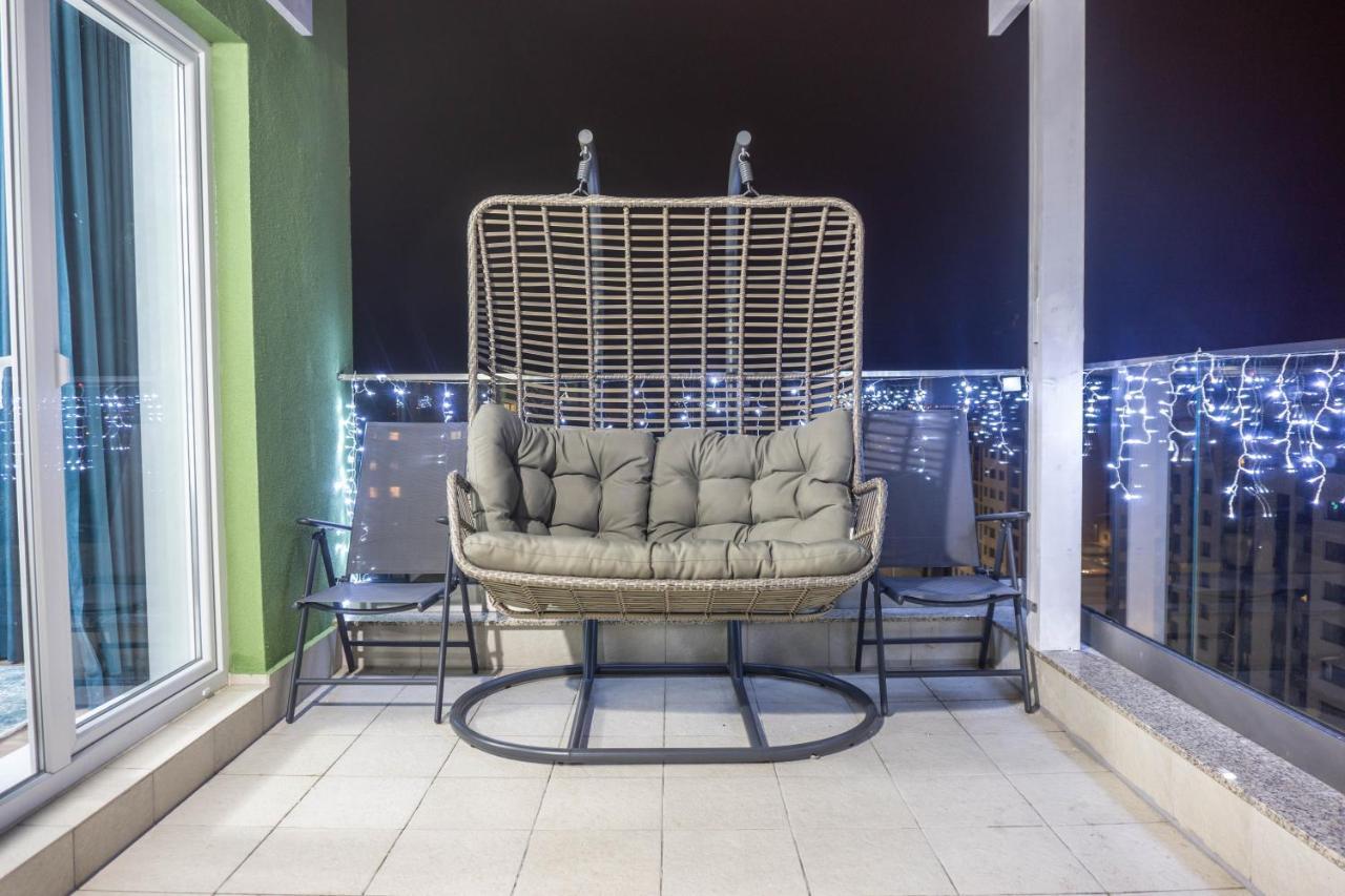 White Dream Penthouse With Jacuzzi Apartment Brasov Ngoại thất bức ảnh